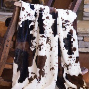 Cowhide Pattern Plush Fur Sherpa Throw Blanket